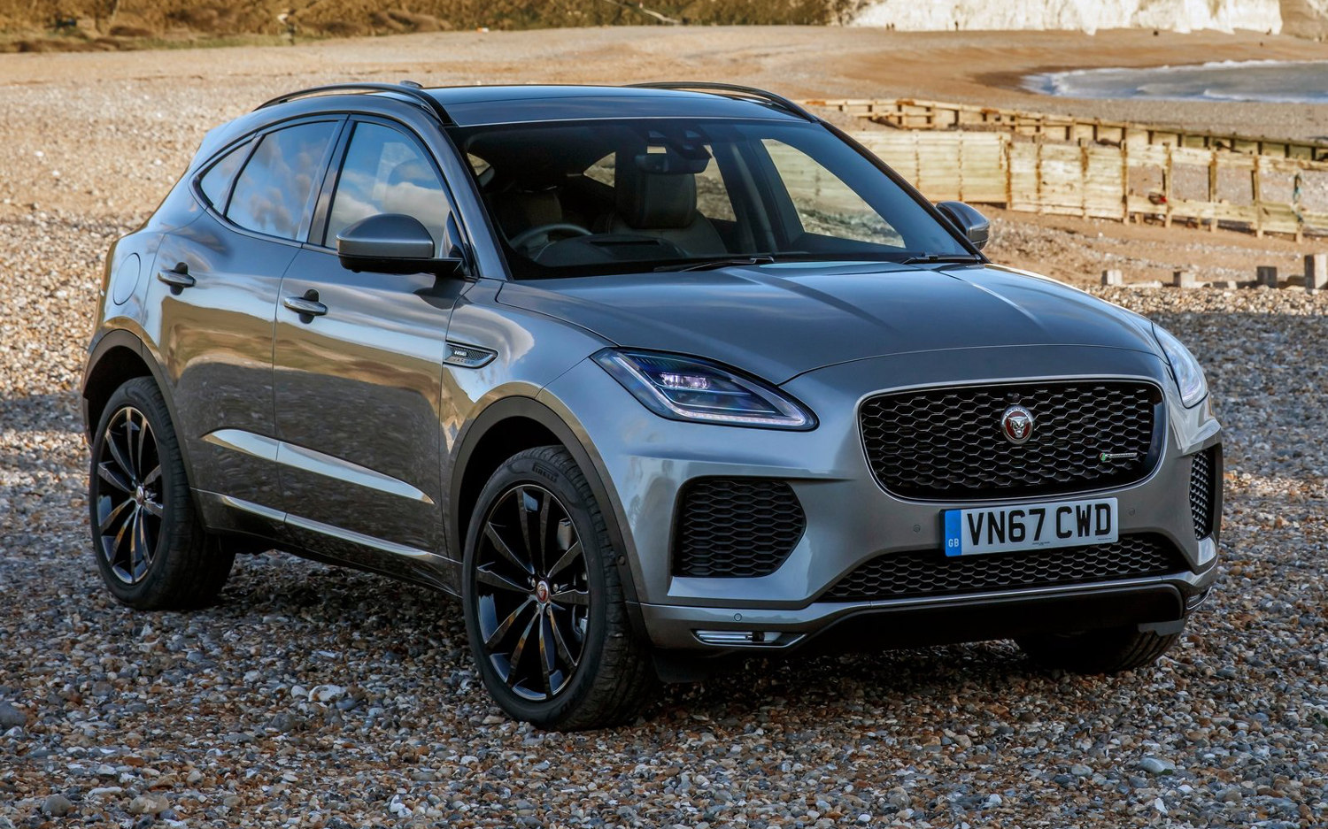 Comparison Jaguar E Pace P300 R Dynamic Hse Vs Audi Q7 Competition Plus 22 Suv Drive