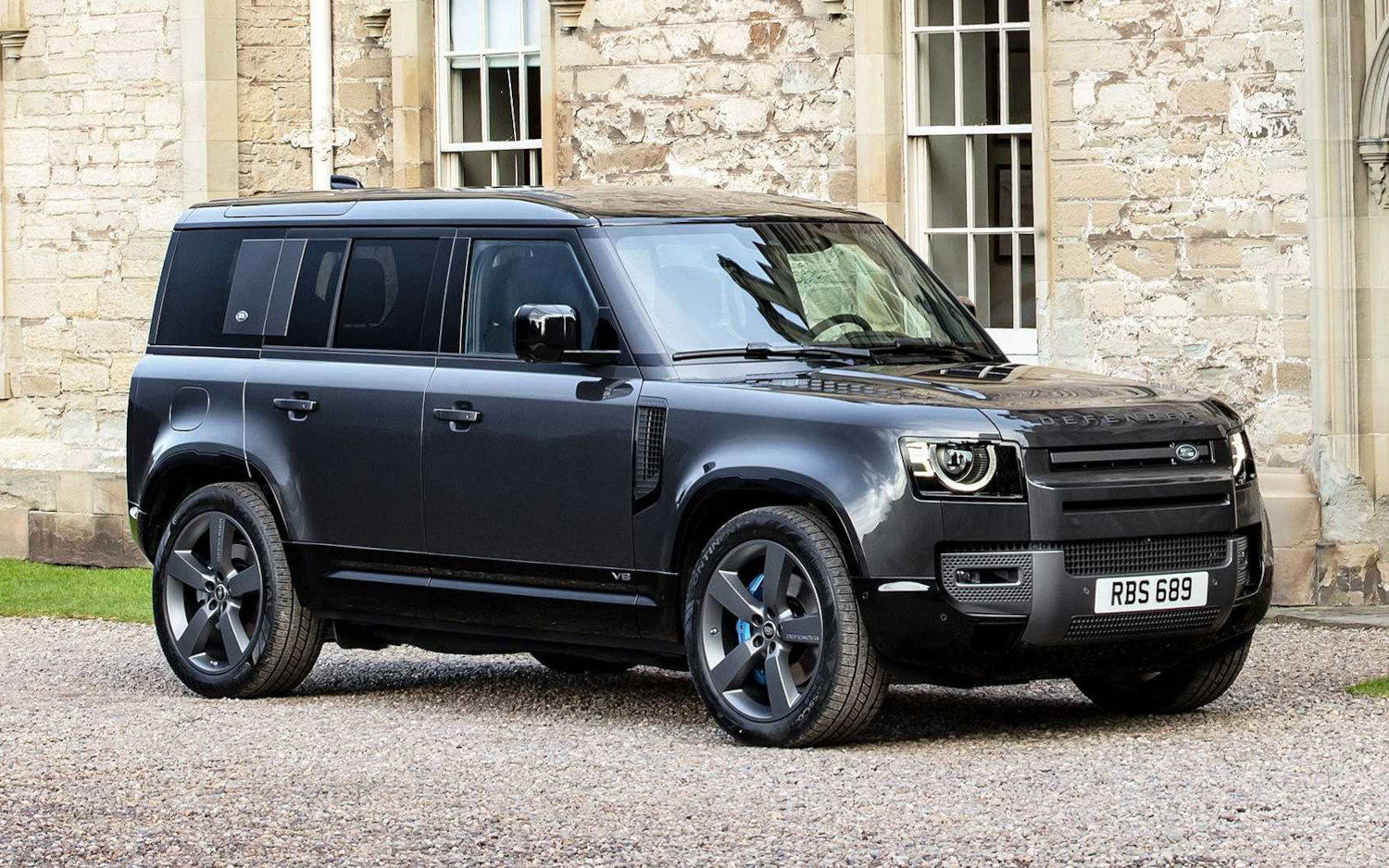 2022 Land Rover Defender V8