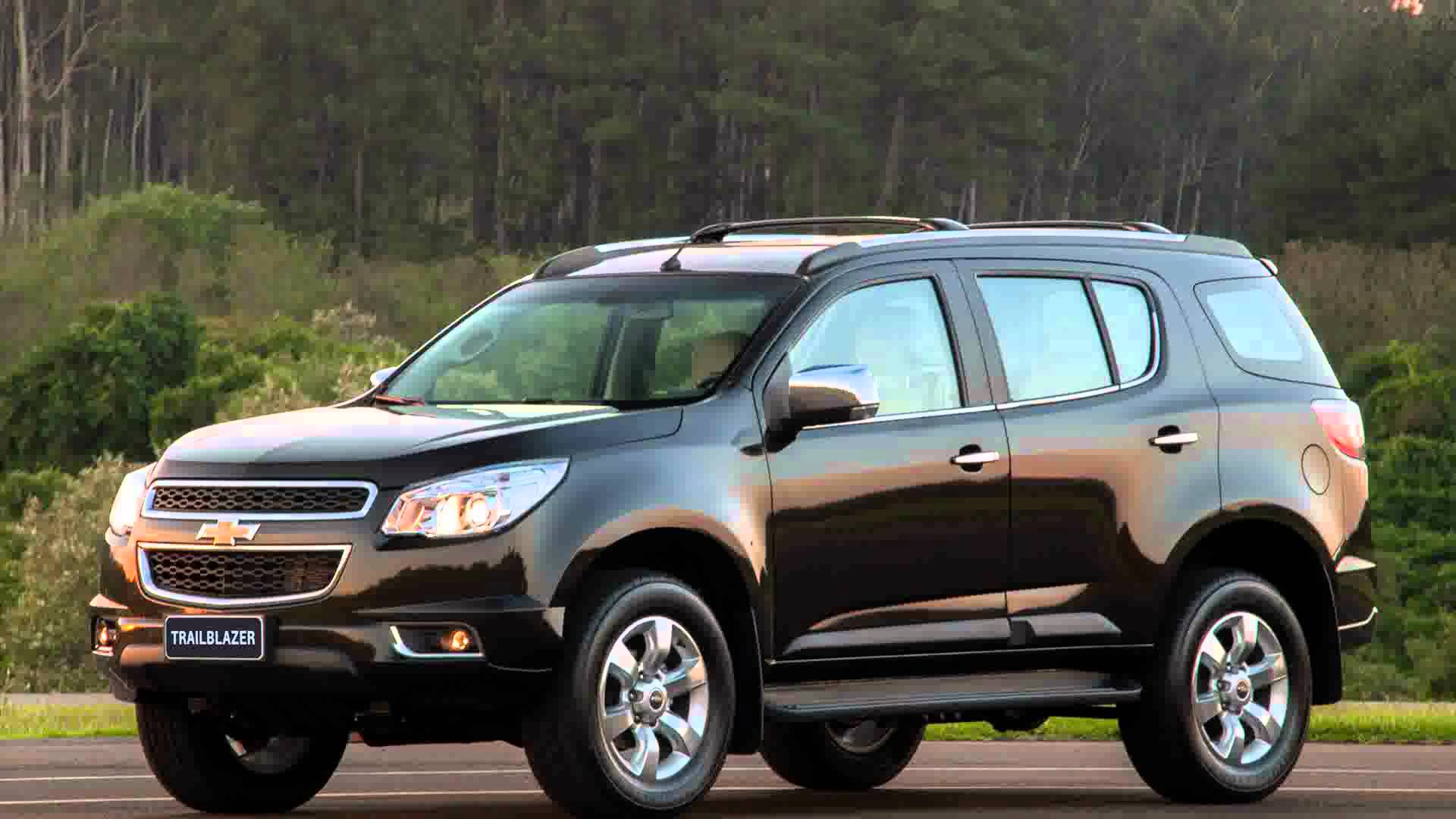 Comparison - Chevrolet TrailBlazer 2015 - vs - Jeep ...