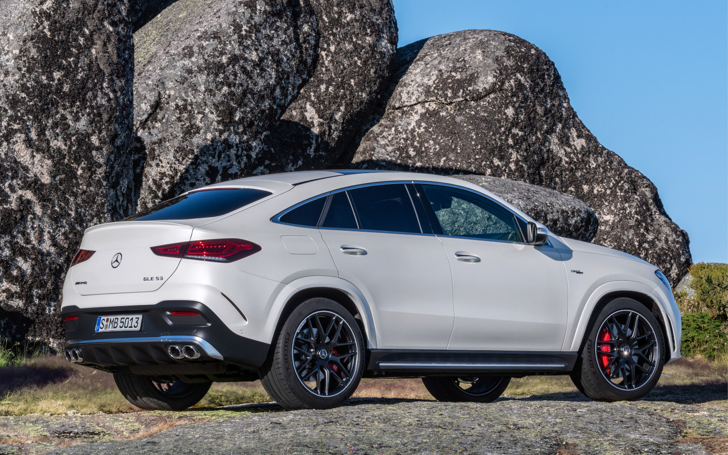 Comparison Mercedes Benz Gle Class Coupe Amg Gle 53 21 Vs Mercedes Amg Gle63 S Coupe 21 Suv Drive