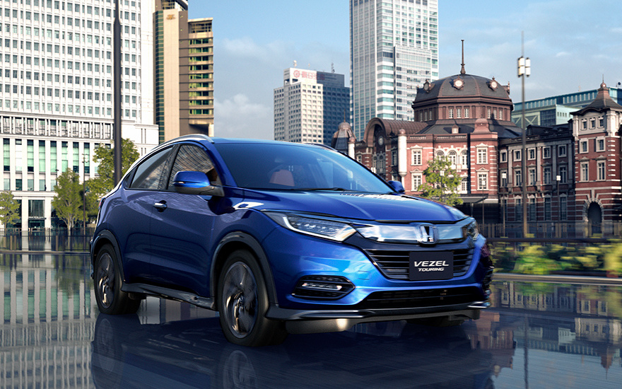 Comparison - Honda Sensing Vezel Touring 2019 - vs 