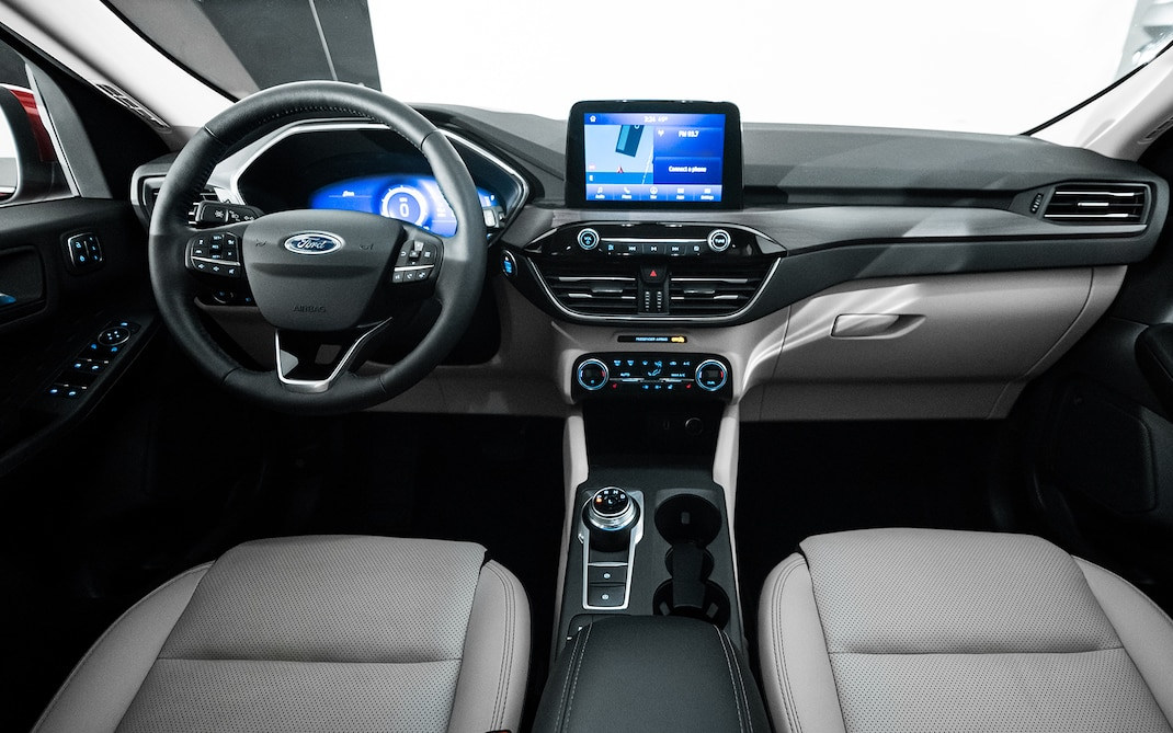 Comparison Ford Escape Titanium Hybrid 2020 Vs Kia