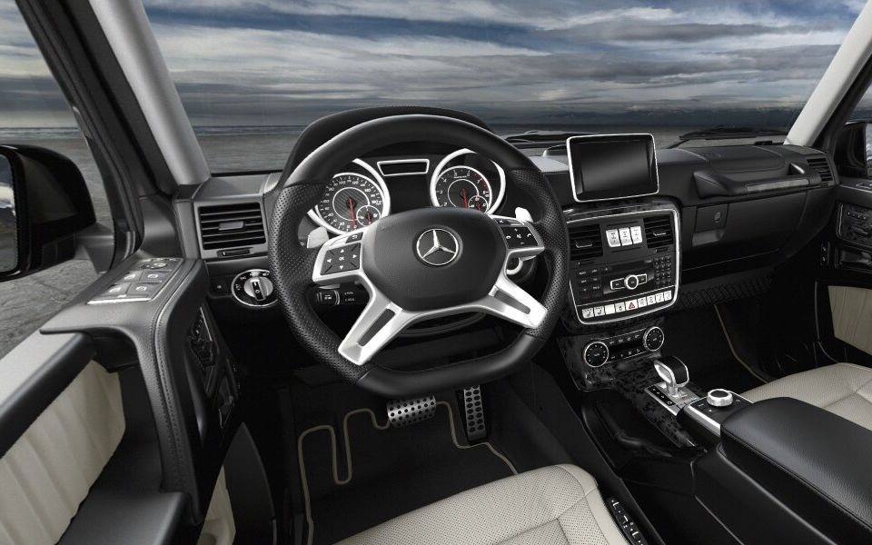 Comparison Mercedes Amg G63 4matic 2017 Vs Mercedes