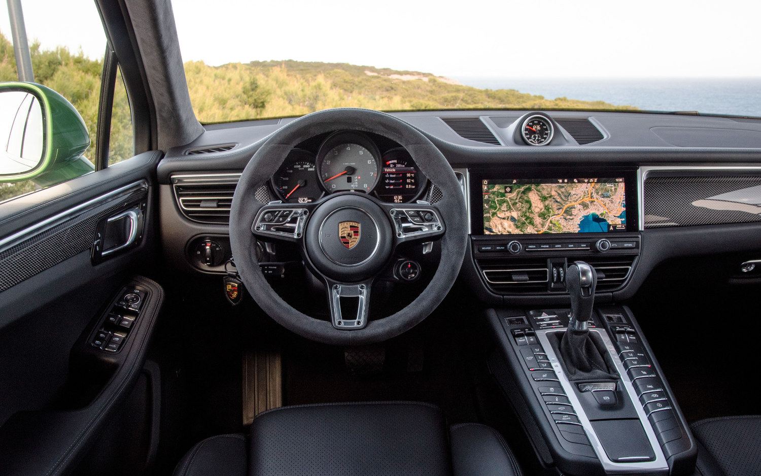 Comparison Porsche Macan Turbo 2019 Vs Jeep Compass