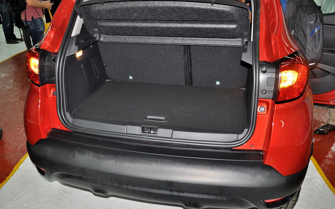 Renault Captur Vs Clio 2018