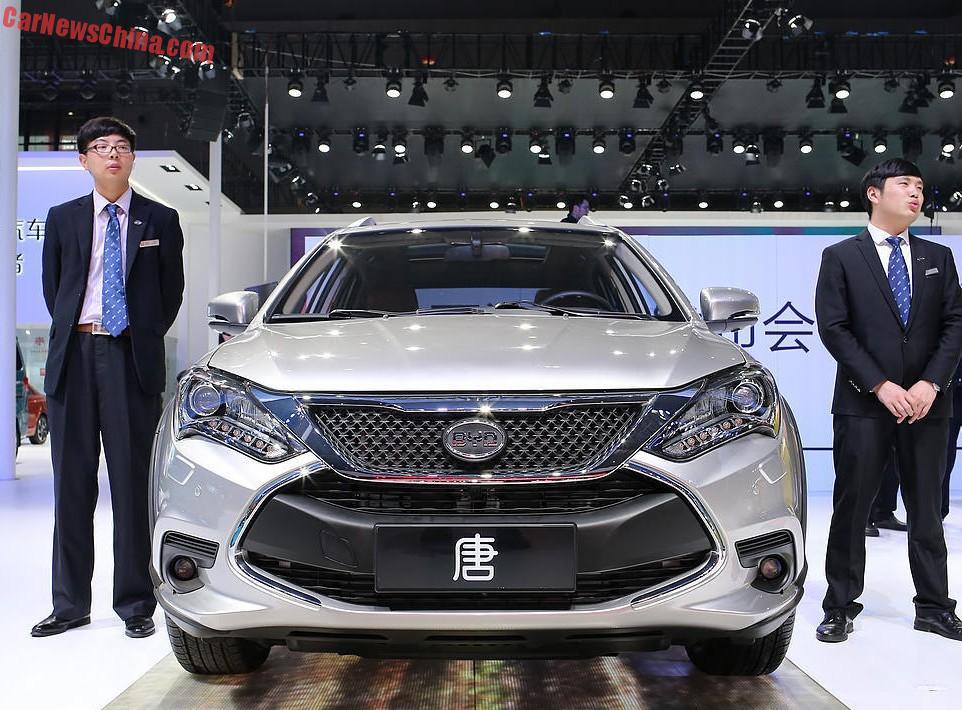 Китайский гибрид цена. BYD Tang гибрид. BYD Tang Hybrid SUV 2022. Hybrid BYD Tang гибрид. BYD Tang 2015.
