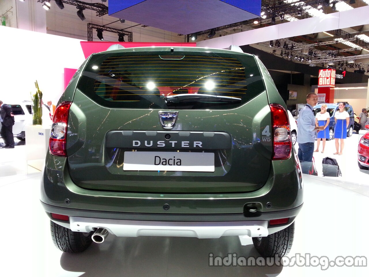 Comparison - Dacia Duster 2015 4x2 - vs - Daihatsu Terios 