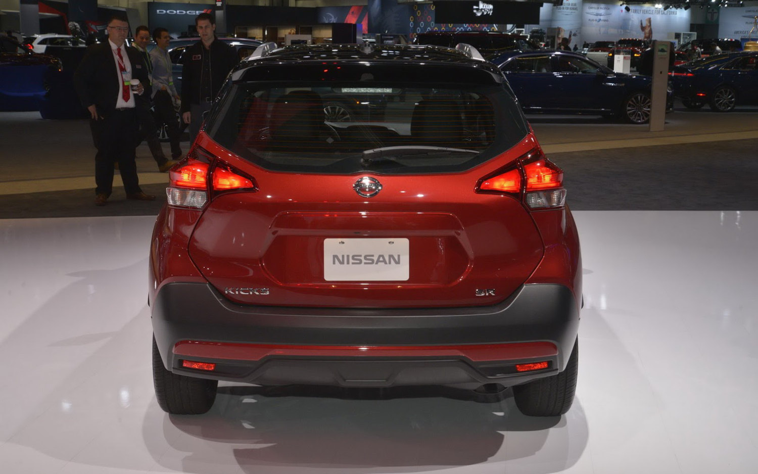 Comparison Nissan Kicks Sr 2019 Vs Subaru Crosstrek