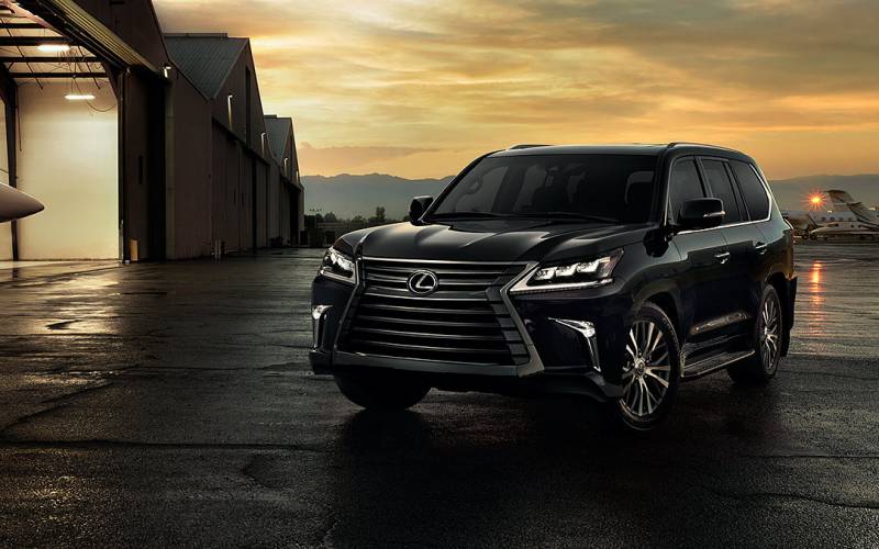 Comparison Lexus Lx 570 2018 Vs Mercedes Benz G Class G63 Amg 2019 Suv Drive