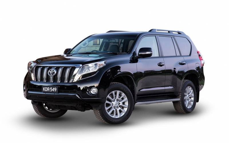 Comparison - Toyota Land Cruiser Prado GX 2017 - vs ...