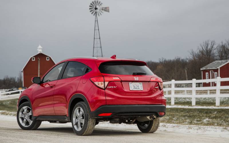 Comparison - Honda HR-V LX 2018 - vs - Hyundai Kona ... Comparison - Honda HR-V LX 2018 - vs - Hyundai Kona ...
