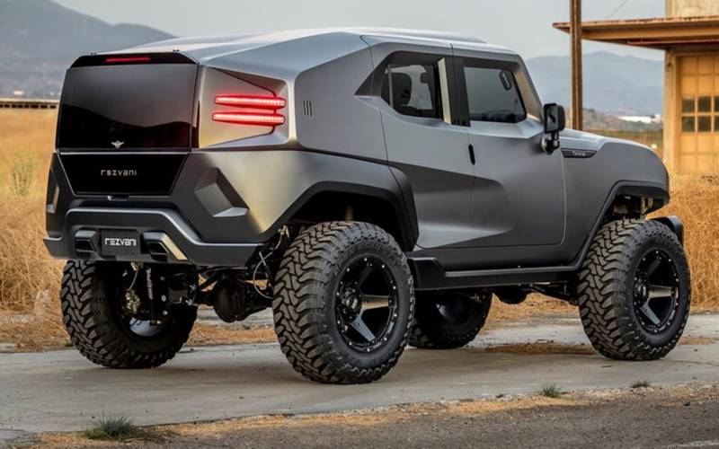 Comparison Rezvani Tank 2018 Vs Mercedes Benz Gle