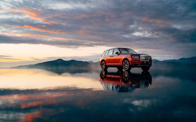 Comparison Rolls Royce Cullinan 2019 Vs Bmw X7