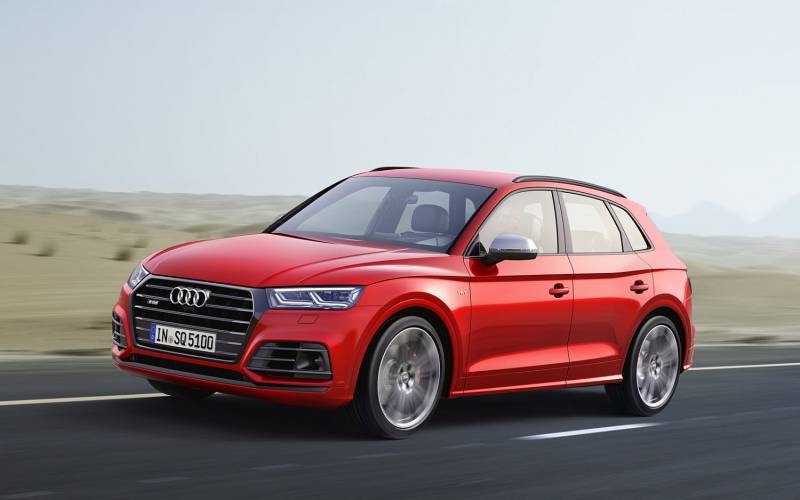 Comparison - Audi SQ5 Prestige Quattro 2018 - vs - BMW X3 M40i 2019 | SUV Drive