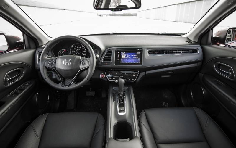 Nissan Rogue Interior >> Comparison - Honda HR-V LX 2018 - vs - Hyundai Kona Electric 2019 | SUV Drive Nissan Rogue Interior >> Comparison - Honda HR-V LX 2018 - vs - Hyundai Kona Electric 2019 | SUV Drive