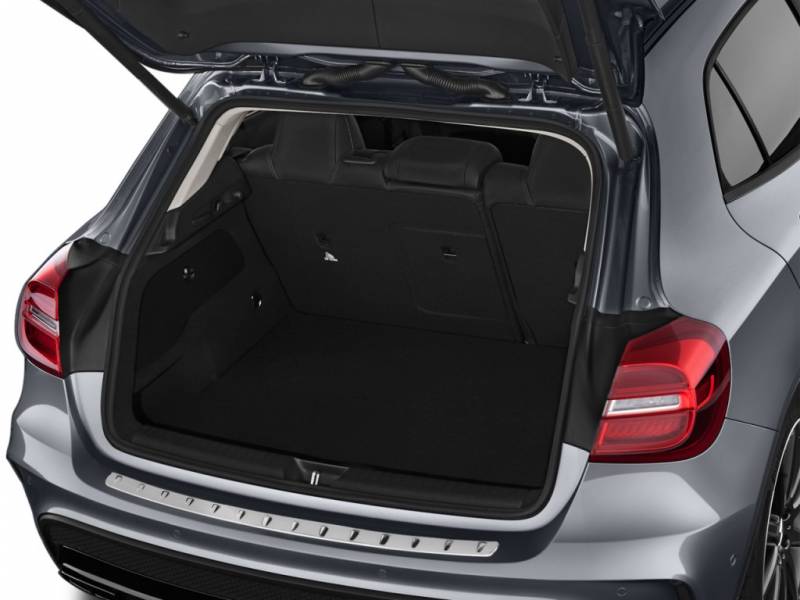 Comparison Mercedes Benz Gla Class 2016 Vs Mazda Cx 5 2016