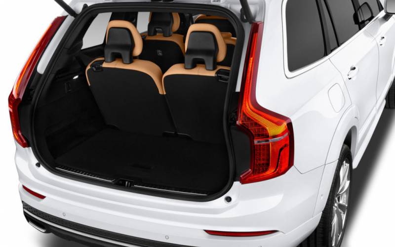 Comparison - Volvo XC60 T8 Hybrid 2018 - vs - Volvo XC90 ...