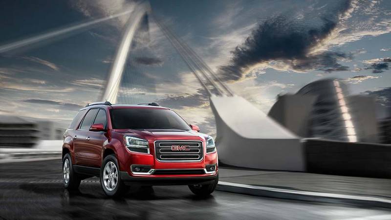 Comparison Gmc Acadia Suv Denali 2015 Vs Dodge