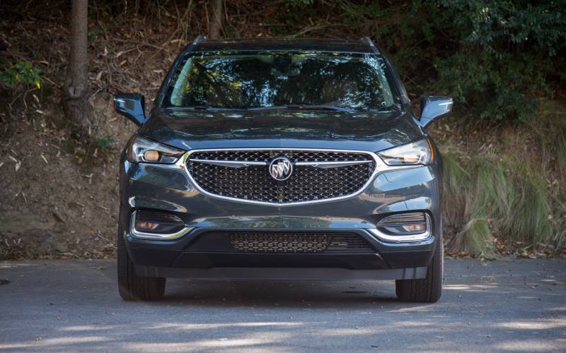 Comparison Buick Enclave Avenir 2018 Vs Nissan
