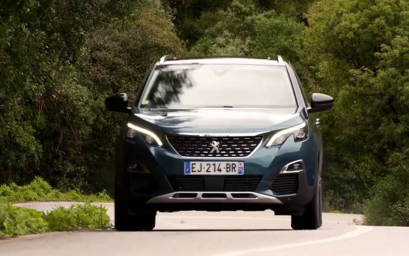 Comparison Vauxhall Grandland X 2018 Vs Peugeot 5008 Gt Line