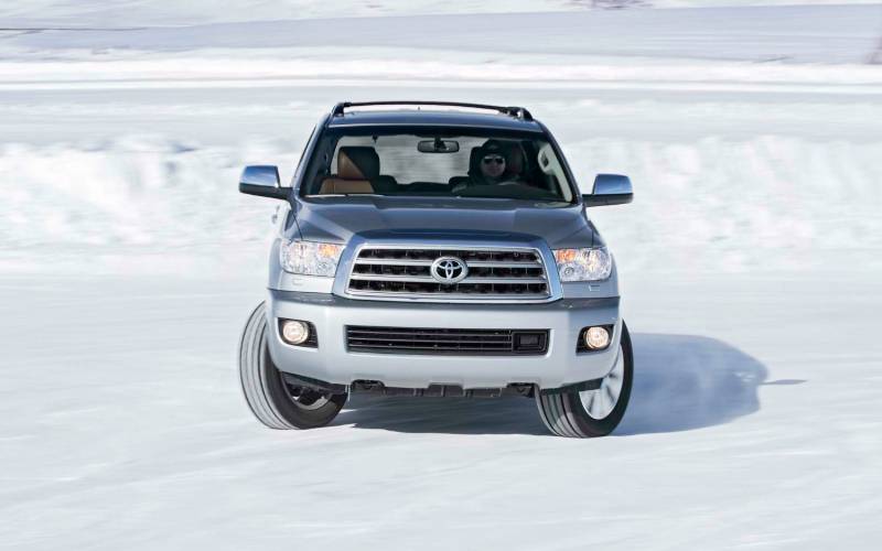 Comparison - Toyota Sequoia platinum 2017 - vs - Infiniti QX80 Limited 2017 | SUV Drive