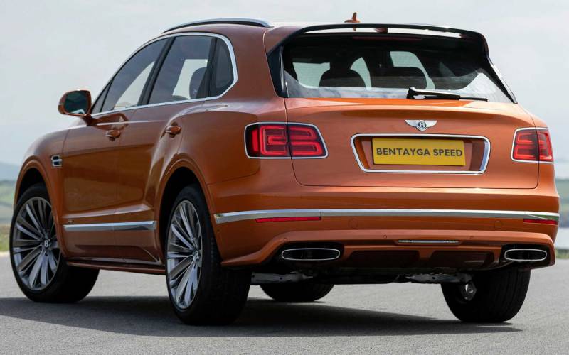 Comparison Bentley Bentayga Speed 2020 Vs