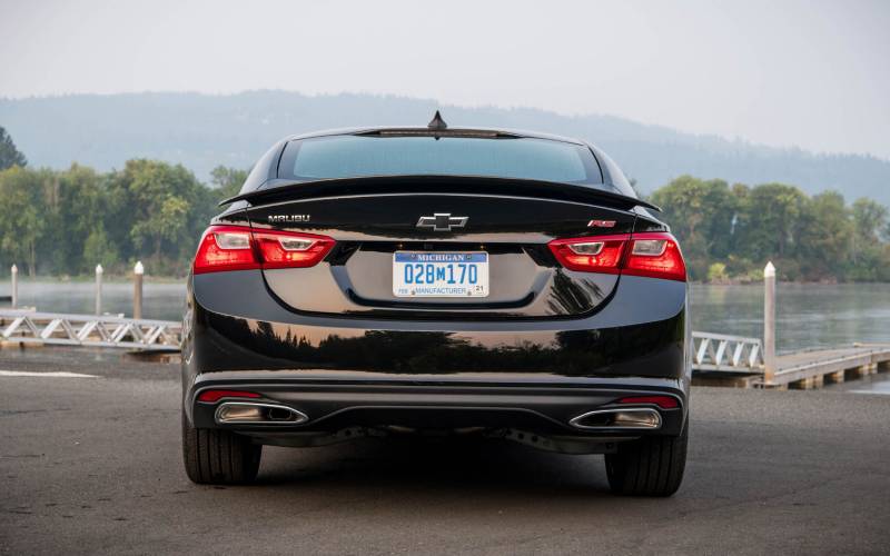 Chevrolet Malibu Hybrid 2019 Suv Drive