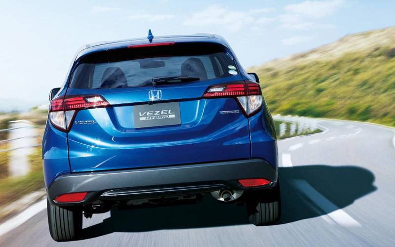 Comparison Honda Vezel Hybrid Z 16 Vs Bmw X3 Xdrive 35i 16 Suv Drive Comparison Honda Vezel Hybrid Z 16 Vs Bmw X3 Xdrive 35i 16 Suv Drive